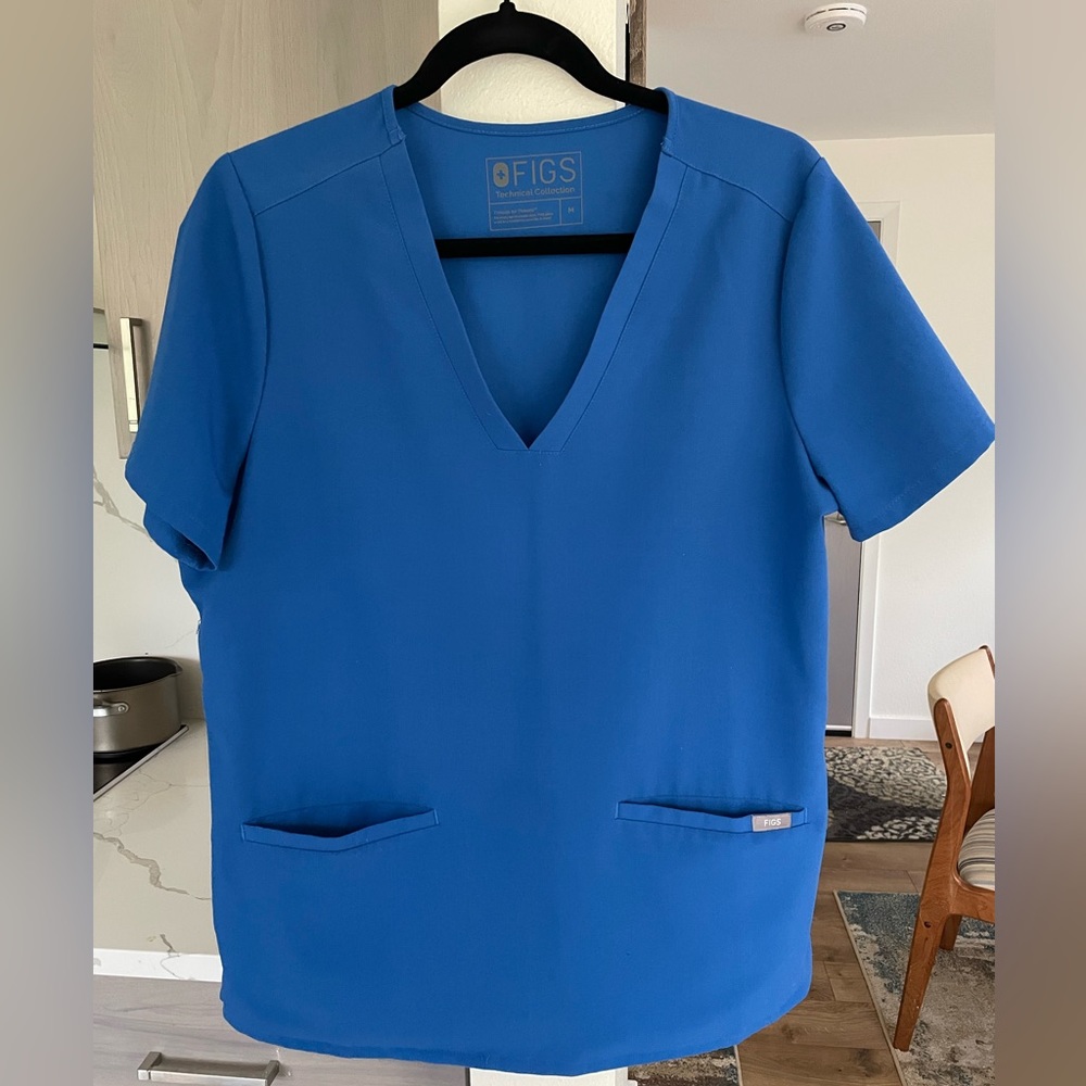 FIGS Casma Scrub Top in Royal Blue